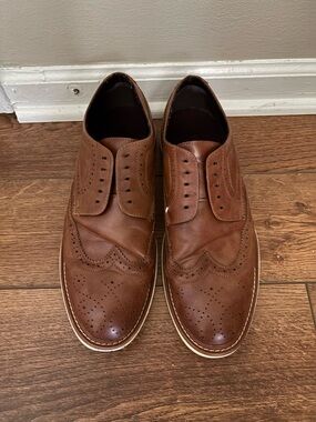 Men's Brown Leather Wingtip Dress Shoes